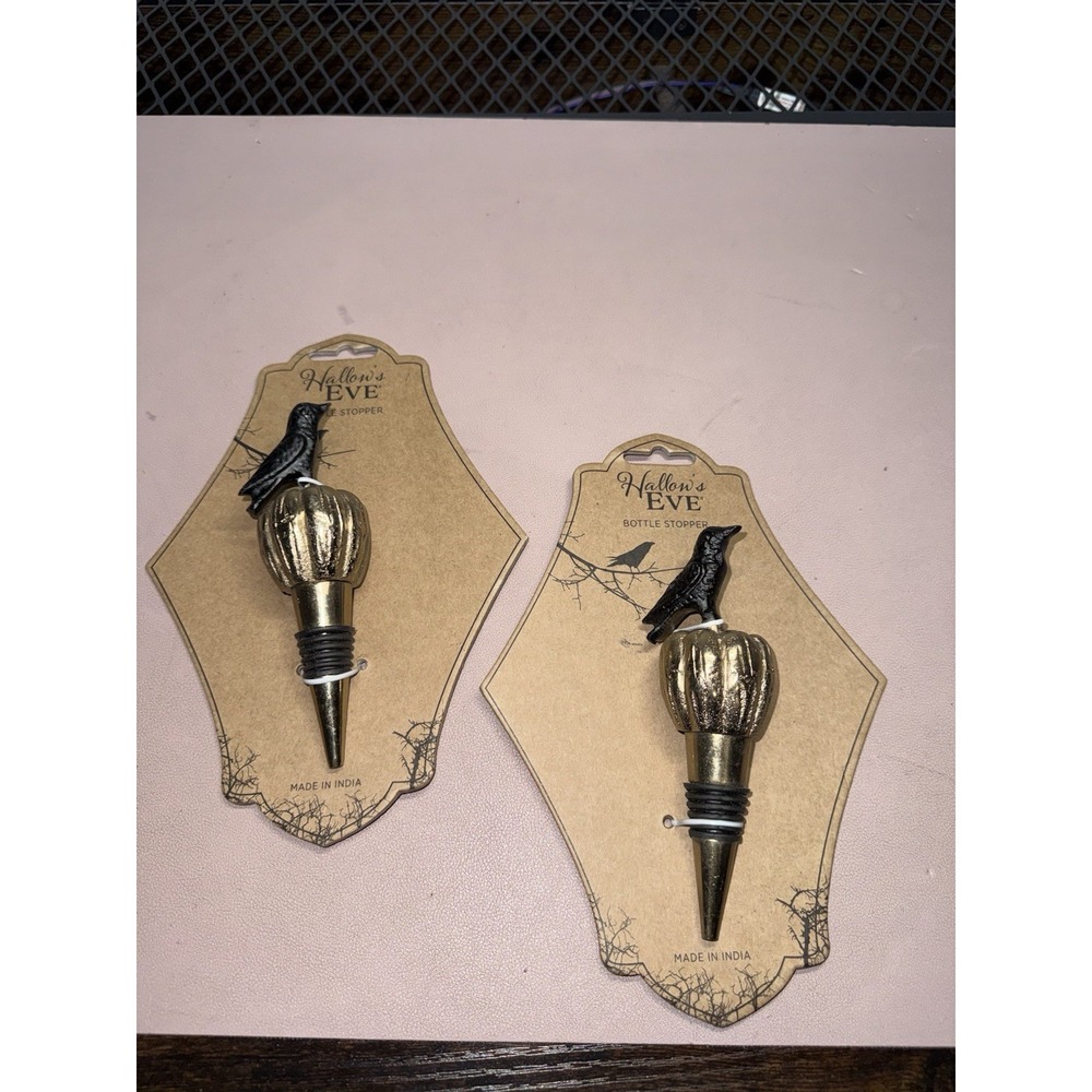 Hallow's Eve Halloween Bottle Stopper Crow on Gold Pumpkin Wine‎ Bar Decor